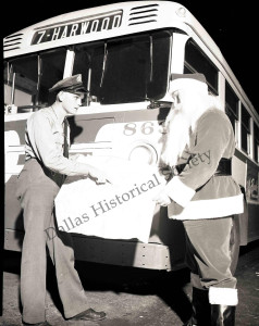 V1995.4.179 Dallas R&T Co bus driver giving Santa directions lo res
